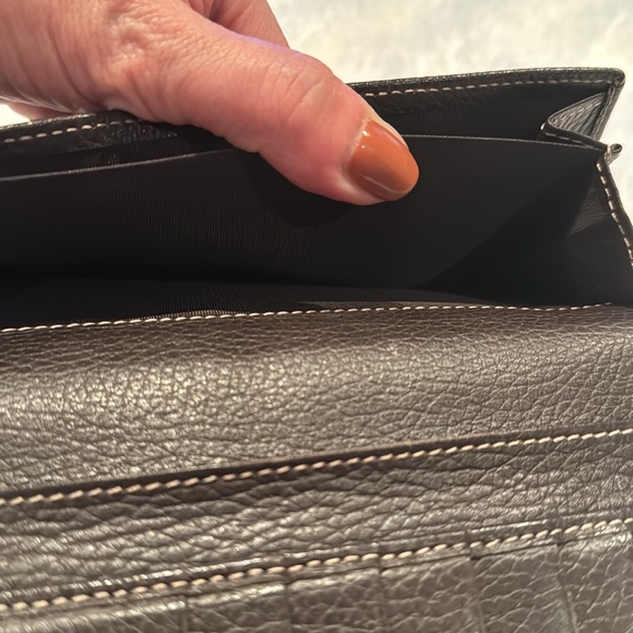 Gucci Monogram Wallet - Picture 9 of 16